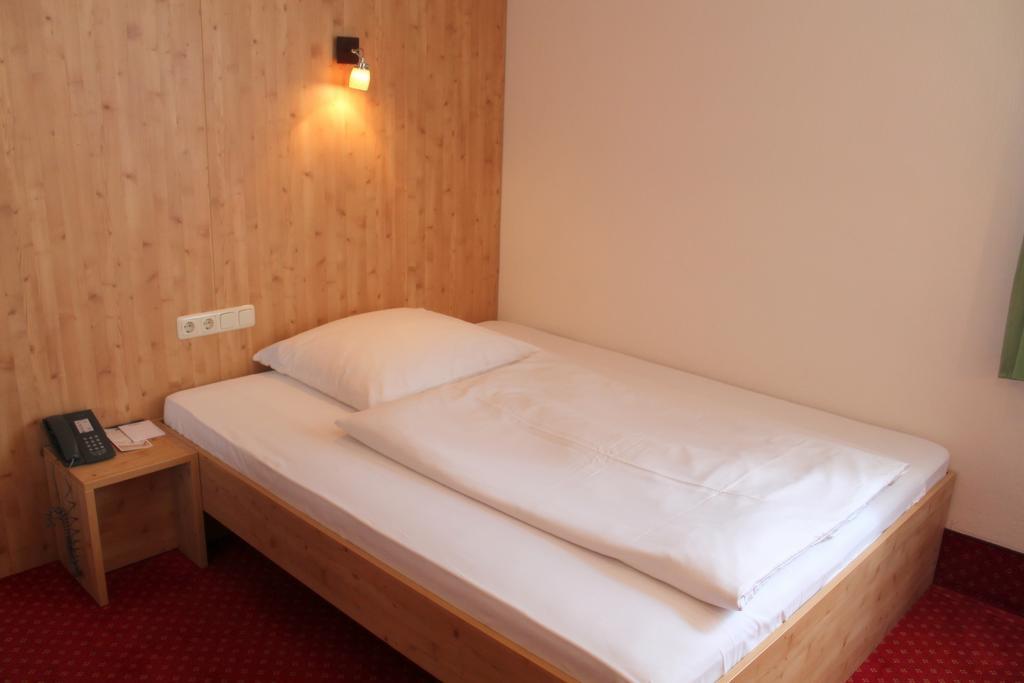 Hotel Steichele & Weinrestaurant 3*